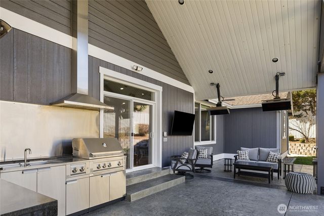 1407 N Canterbury Drive, Ellensburg, WA 98926