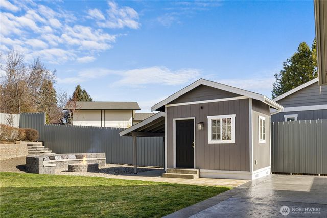 1407 N Canterbury Drive, Ellensburg, WA 98926