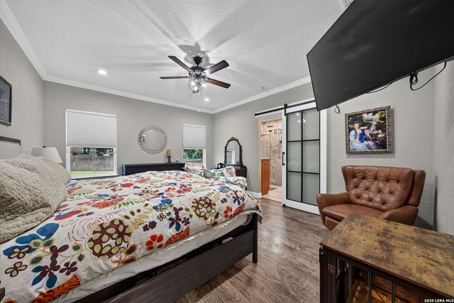 109 Bayberry Ct, La Vernia, TX 78121