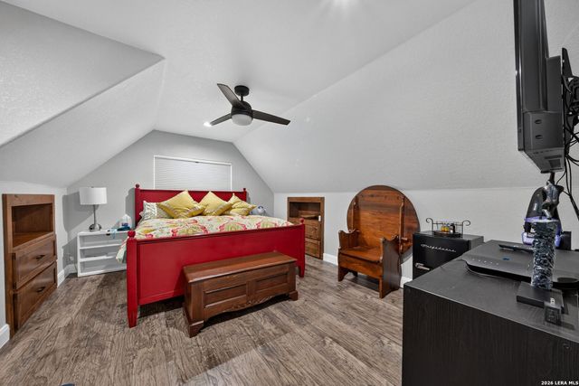 109 Bayberry Ct, La Vernia, TX 78121