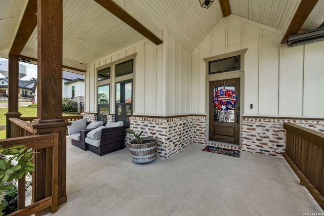 109 Bayberry Ct, La Vernia, TX 78121