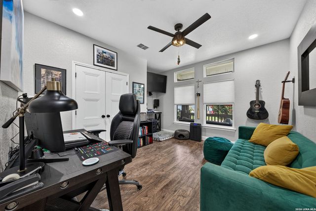 109 Bayberry Ct, La Vernia, TX 78121