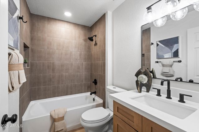 325 E ANDERSON Avenue, Phoenix, AZ 85022