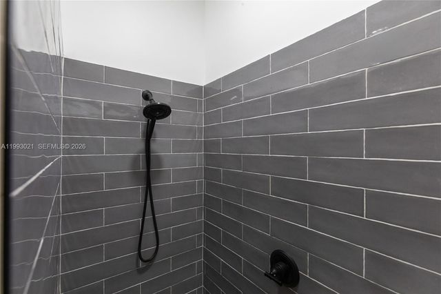 4128 Amber Ln, Weston, FL 33331