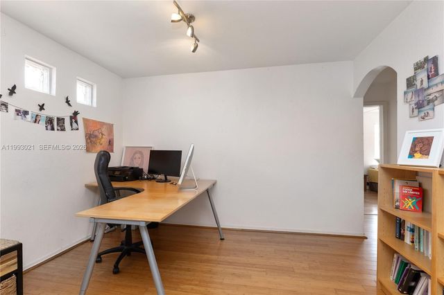 4128 Amber Ln, Weston, FL 33331