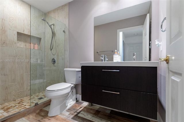 4128 Amber Ln, Weston, FL 33331