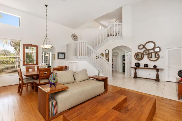 4128 Amber Ln, Weston, FL 33331