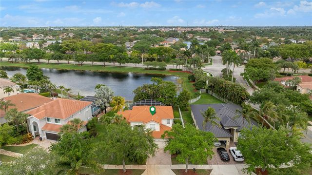 4128 Amber Ln, Weston, FL 33331