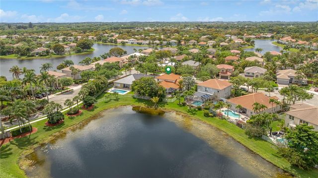 4128 Amber Ln, Weston, FL 33331