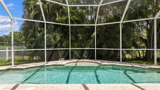 4128 Amber Ln, Weston, FL 33331