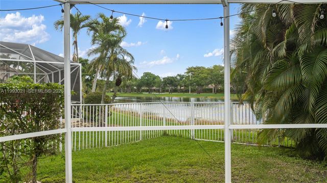 4128 Amber Ln, Weston, FL 33331