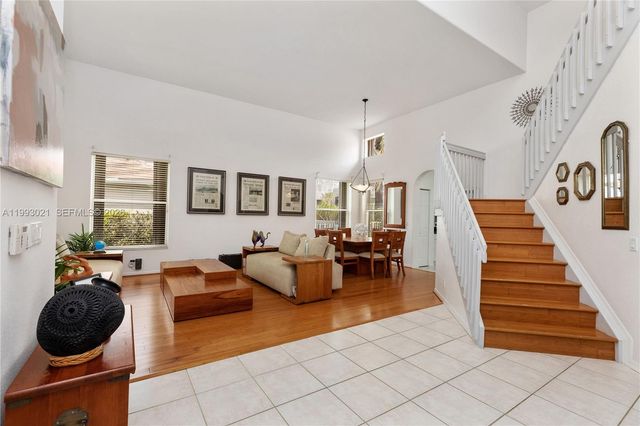 4128 Amber Ln, Weston, FL 33331