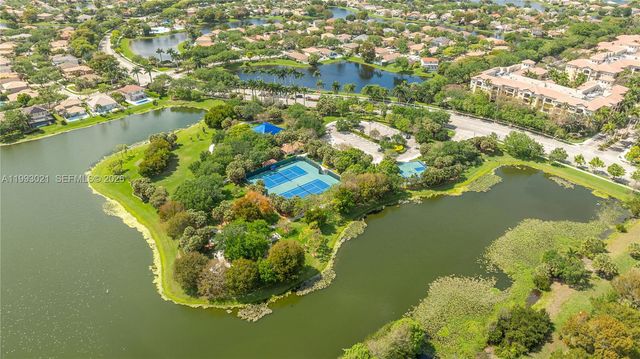 4128 Amber Ln, Weston, FL 33331