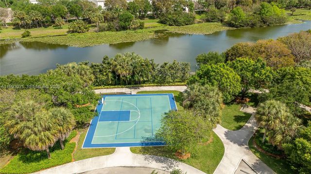 4128 Amber Ln, Weston, FL 33331