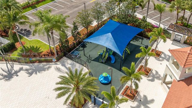 4128 Amber Ln, Weston, FL 33331