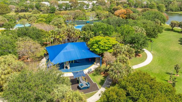 4128 Amber Ln, Weston, FL 33331