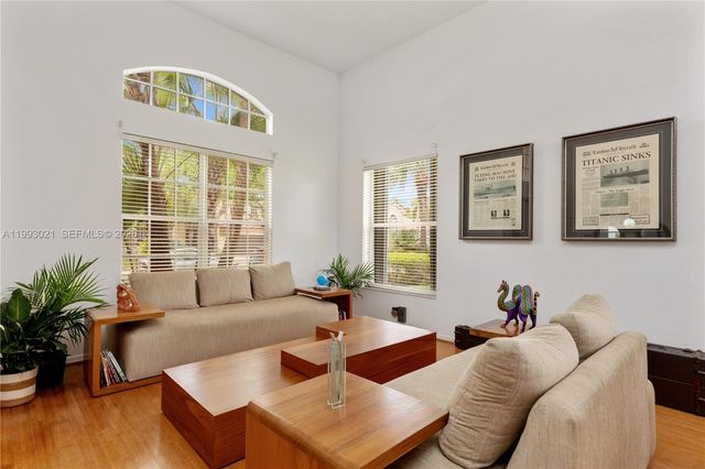 4128 Amber Ln, Weston, FL 33331