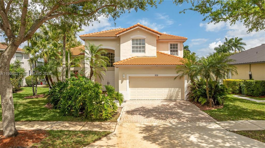 4128 Amber Ln, Weston, FL 33331