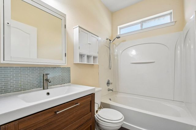 2307 Hayfield SQ, Pflugerville, TX 78660