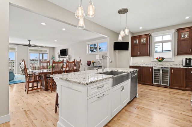 404 W Loomis Street, Ludington, MI 49431