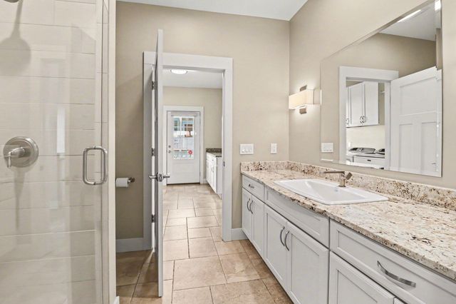 404 W Loomis Street, Ludington, MI 49431