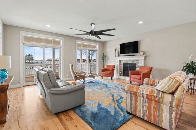 404 W Loomis Street, Ludington, MI 49431