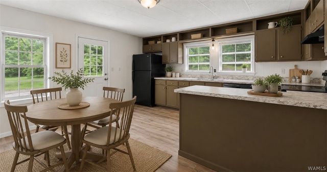 45 Graham, West Blocton, AL 35184