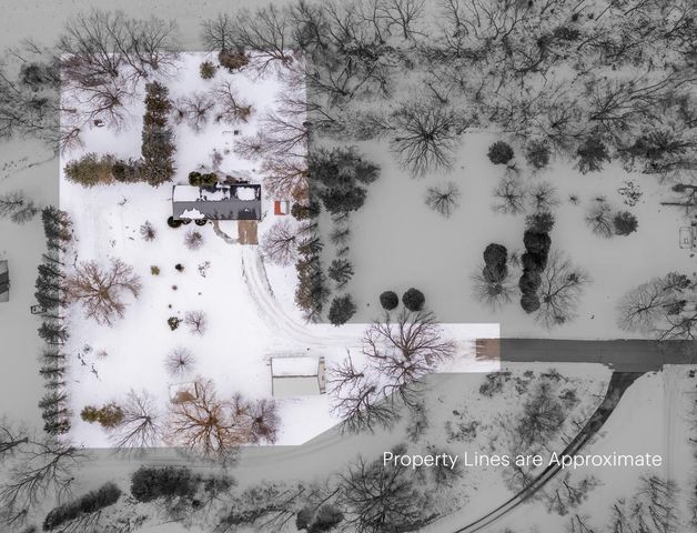 16422 82nd STREET, Bristol, WI 53104