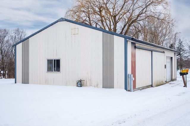 16422 82nd STREET, Bristol, WI 53104