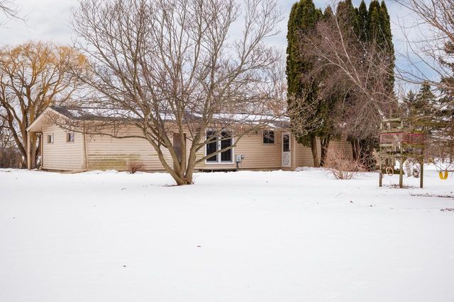 16422 82nd STREET, Bristol, WI 53104