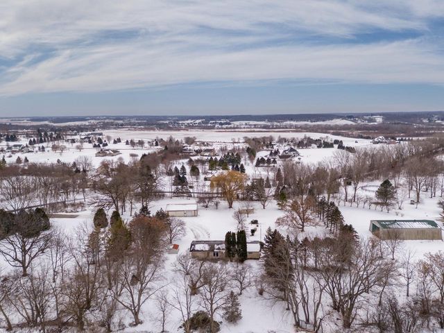 16422 82nd STREET, Bristol, WI 53104