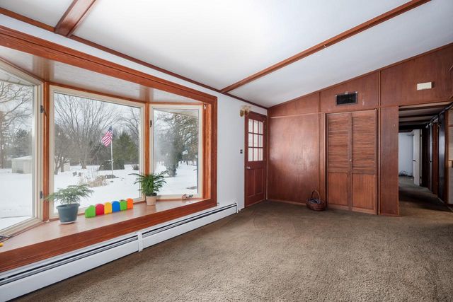 16422 82nd STREET, Bristol, WI 53104