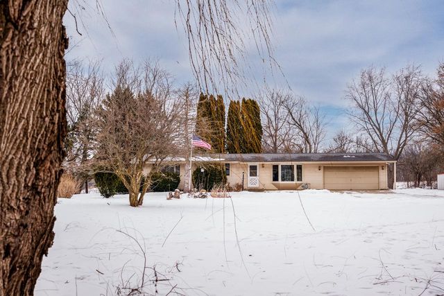 16422 82nd STREET, Bristol, WI 53104