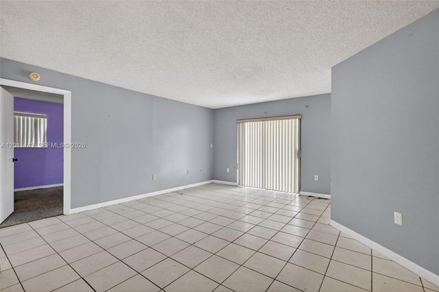 20731 NE 4th Place 104, Miami, FL 33179
