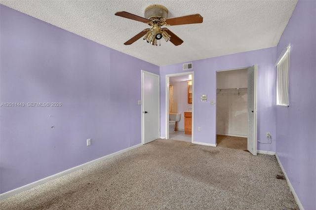 20731 NE 4th Place 104, Miami, FL 33179