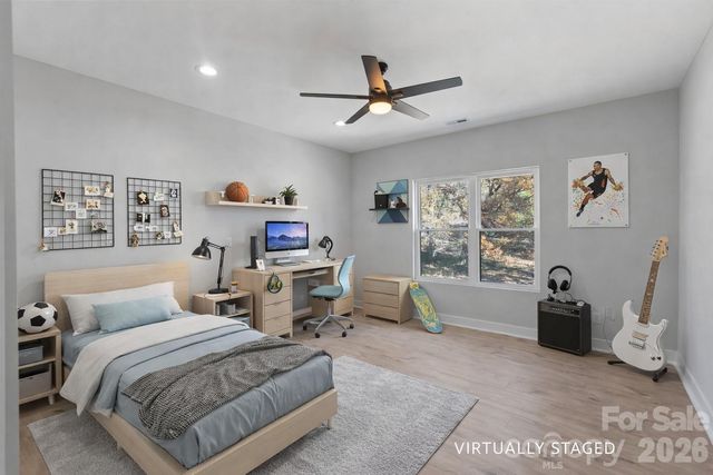 908 30th Avenue Drive NW, Hickory, NC 28601