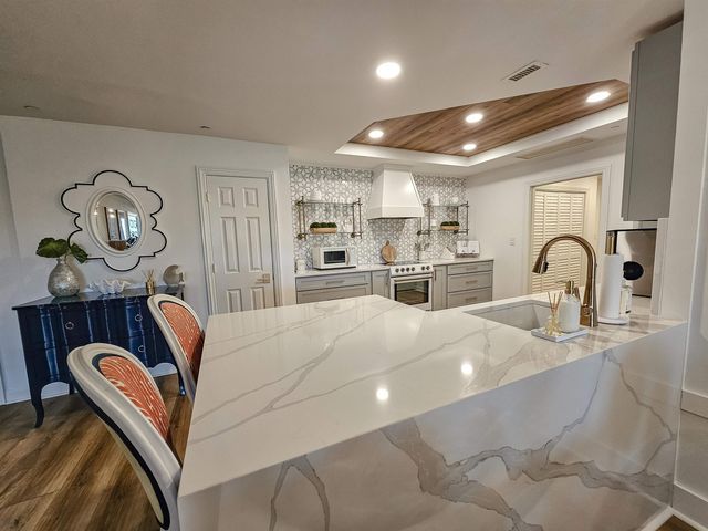 8500 Margate Cir Apt 109, Myrtle Beach, SC 29572