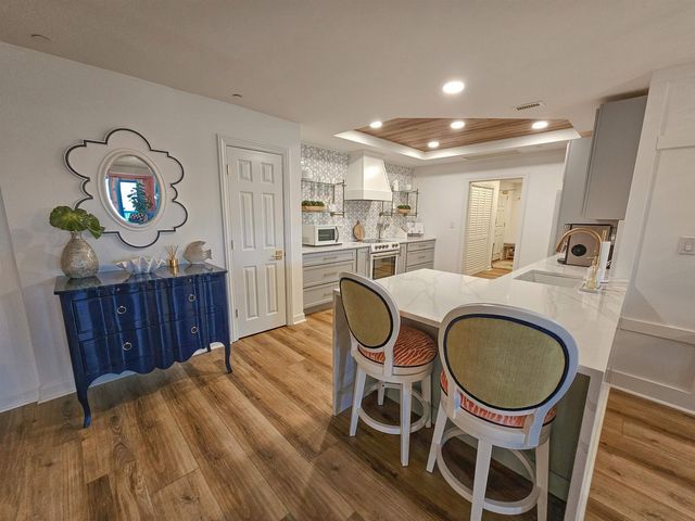 8500 Margate Cir Apt 109, Myrtle Beach, SC 29572