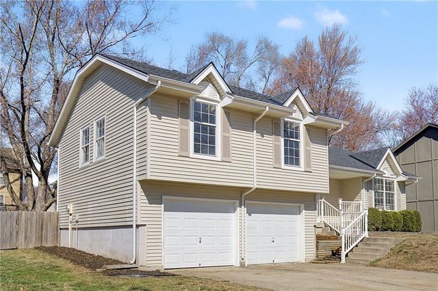 15214 Horton Street, Overland Park, KS 66223