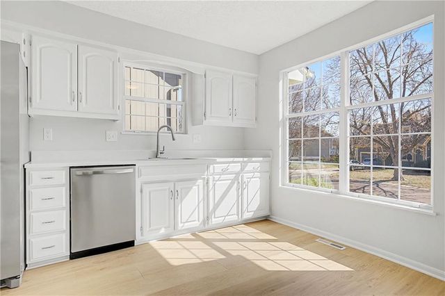 15214 Horton Street, Overland Park, KS 66223