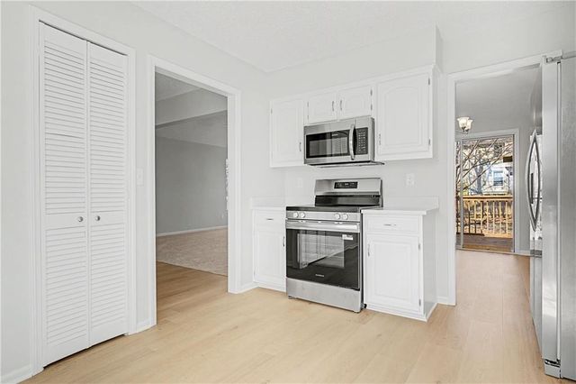 15214 Horton Street, Overland Park, KS 66223