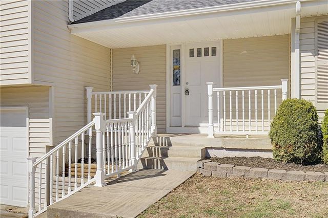 15214 Horton Street, Overland Park, KS 66223