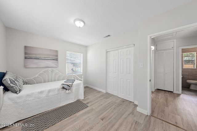 5325 WOODCREST Road, Jacksonville, FL 32205