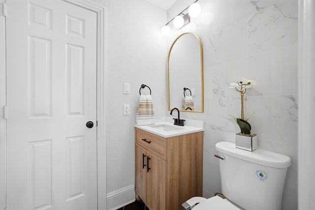 16390 Redbud Drive, Frisco, TX 75071