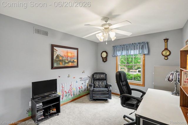 8183 Prestwick Lane, Washington Township, MI 48095