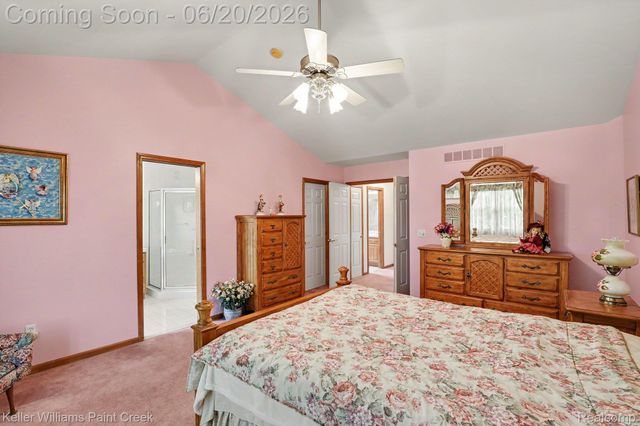 8183 Prestwick Lane, Washington Township, MI 48095