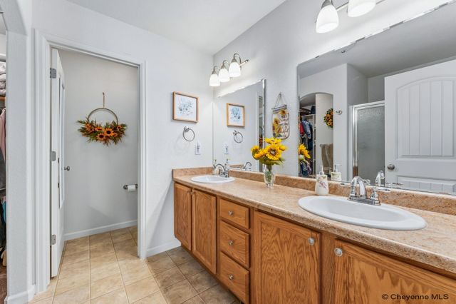 4025 GUNSMOKE RD, Cheyenne, WY 82001