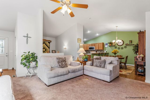 4025 GUNSMOKE RD, Cheyenne, WY 82001