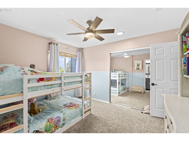 575 Nw QUEENS Ct, Hillsboro, OR 97124