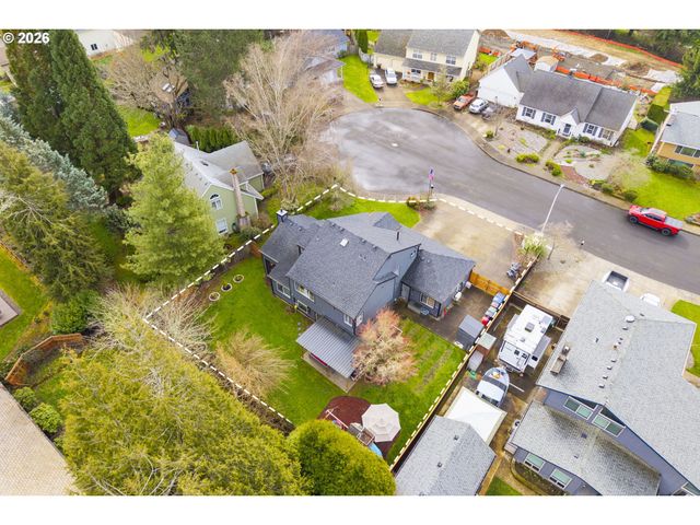 575 Nw QUEENS Ct, Hillsboro, OR 97124